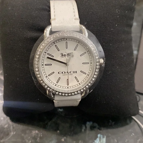 Coach Watch - Picture 2 of 5